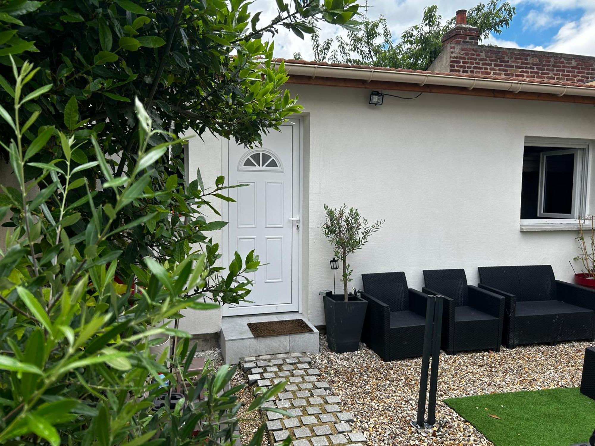 Casa Enna Villa Rueil-Malmaison Exteriör bild